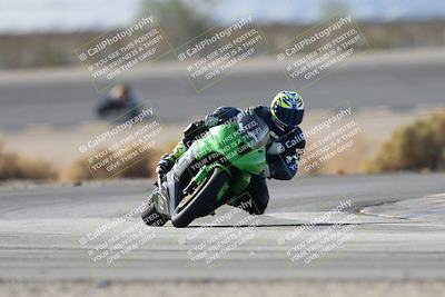 media/Nov-16-2025-Race Pace (Sun) [[8c5fa54630]]/Non Verified Riders (1st 20 Minutes)/1-Turn 14 (10am)/